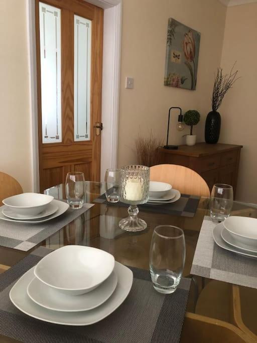 29 Comfort House 2 Bedroom Townhouse With Parking Скънторп Екстериор снимка